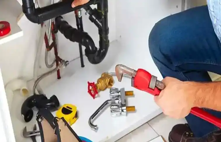 مقاول سباكة وكهرباء في الرياض